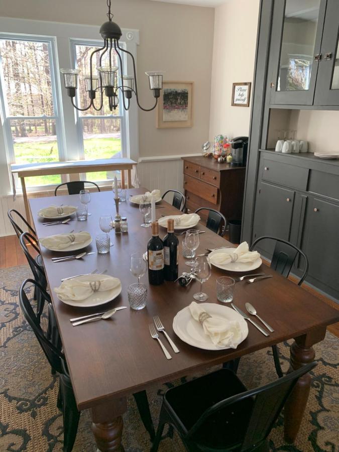 The Rogan House Bed & Breakfast Gambier Exterior photo